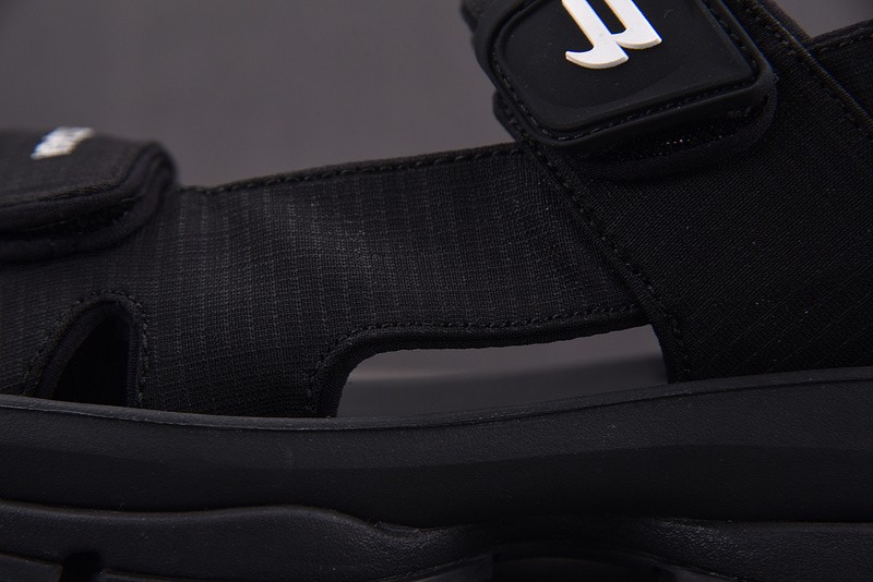 BALENCIAG* SANDAL 39