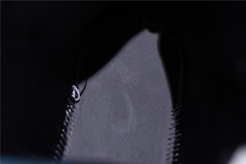 Air Jordan 1 Mid Tumbled Leather 554724-041