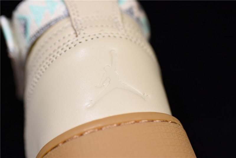 Air Jordan 1 Retro Hi Strap "N7"  AR4410-207