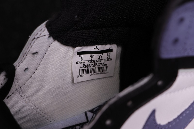 Air Jordan 1 Blue Moon 555088-115