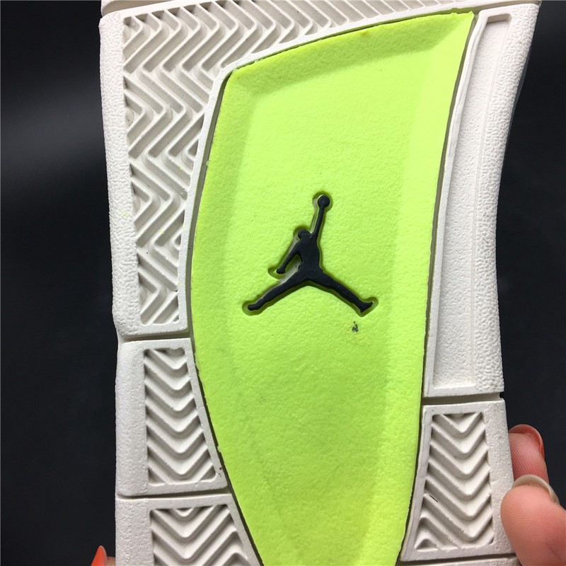 Air Jordan 4 Retro  Silt Red Black AQ9129-601