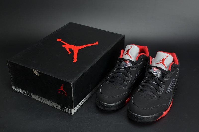 Air Jordan 5 Retro Low “Alternate 90” black/ red mens 819171-001