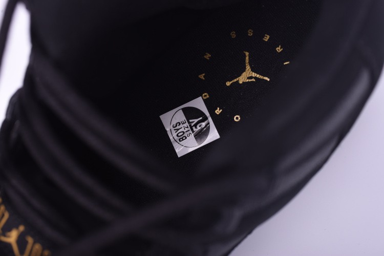 AIR JORDAN 11 RETRO PREM HC  "HEIRESS" BLACK/ gold-white 852625-030