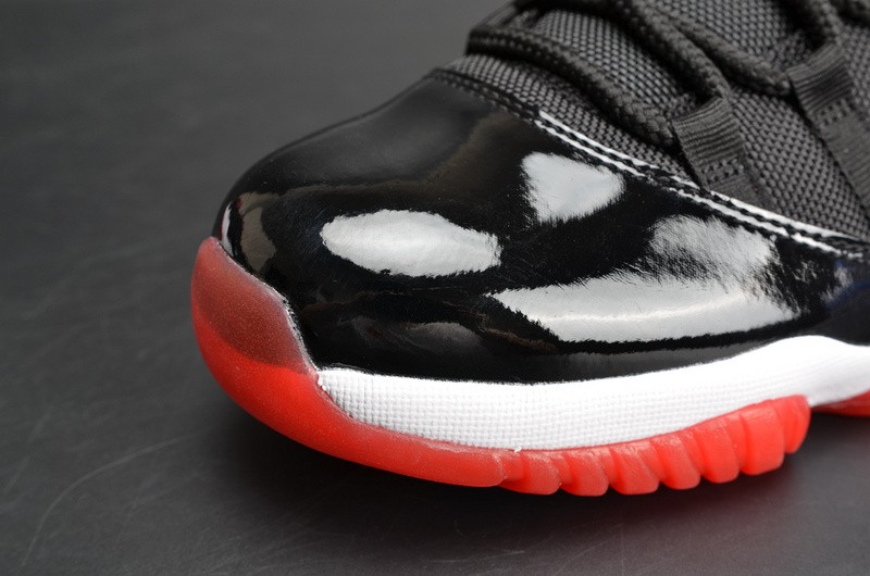 AIR JORDAN 11 RETRO LOW "BRED" BLACK/ RED mens 528895-012