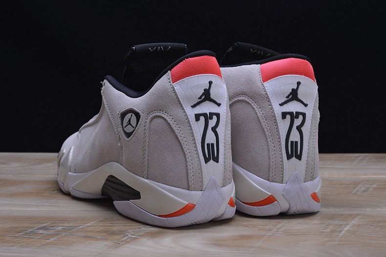 AIR JORDAN 14 RETRO "DESERT SAND" black/ white  487471-021