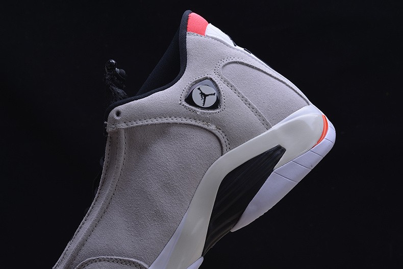 AIR JORDAN 14 RETRO "DESERT SAND" black/ white  487471-021