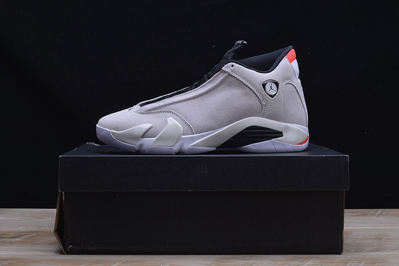 AIR JORDAN 14 RETRO "DESERT SAND" black/ white  487471-021