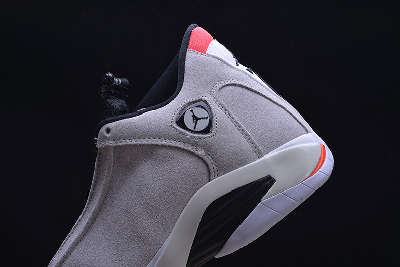 AIR JORDAN 14 RETRO "DESERT SAND" black/ white  487471-021