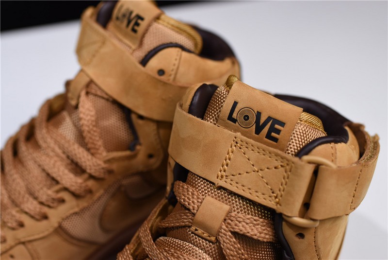 Nike Air Force 1 Hi Premium "Bobbito"  318431-771