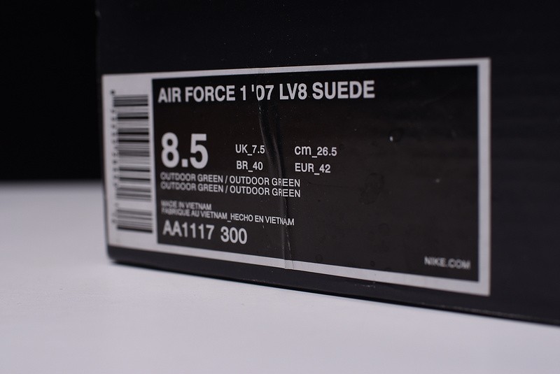 Nike Air Force 1 ´07 LV8 Suede  Outdoor Green Brand  AA1117-300