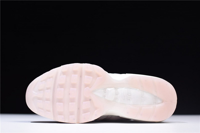 NIKE womens AIR MAX 95 DELUXE “PARTICLE ROSE”  Particle Rose AA1103-600