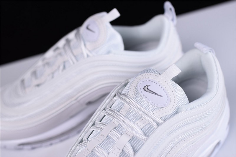 NIKE AIR MAX 97 "TRIPLE WHITE" 921826-101