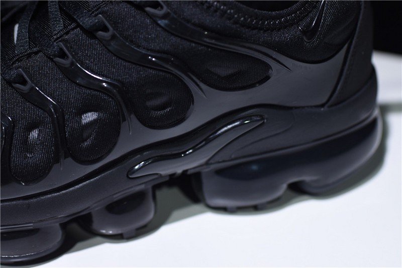 Nike Air VaporMax Plus Triple Black  924453-004