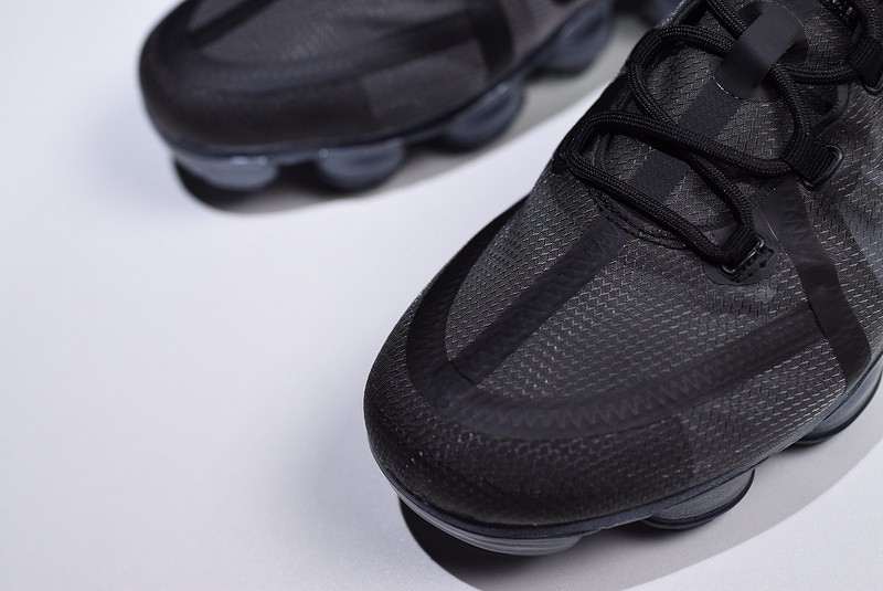 Nike Air VaporMax 2019 “Triple Black” AR6631-004