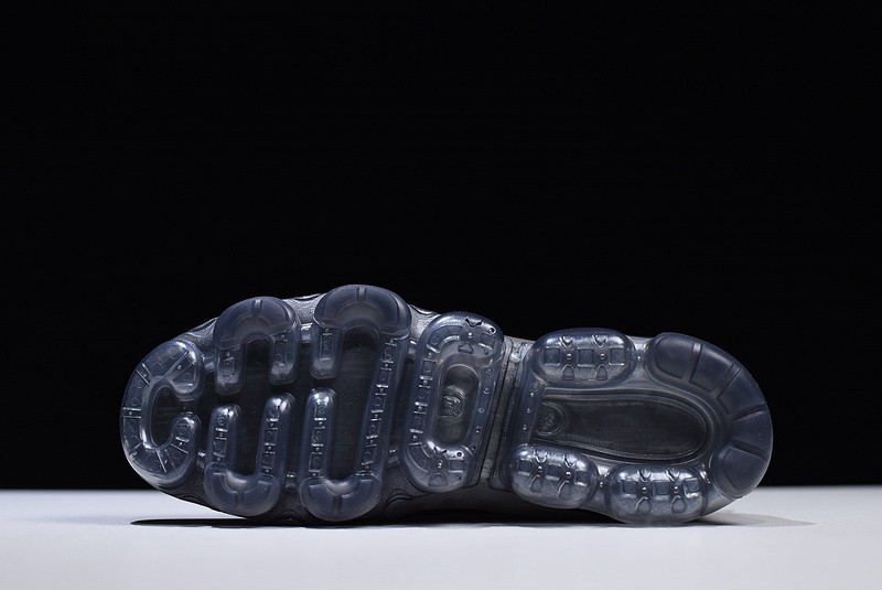 Nike Air VaporMax 2019 “Triple Black” AR6631-004