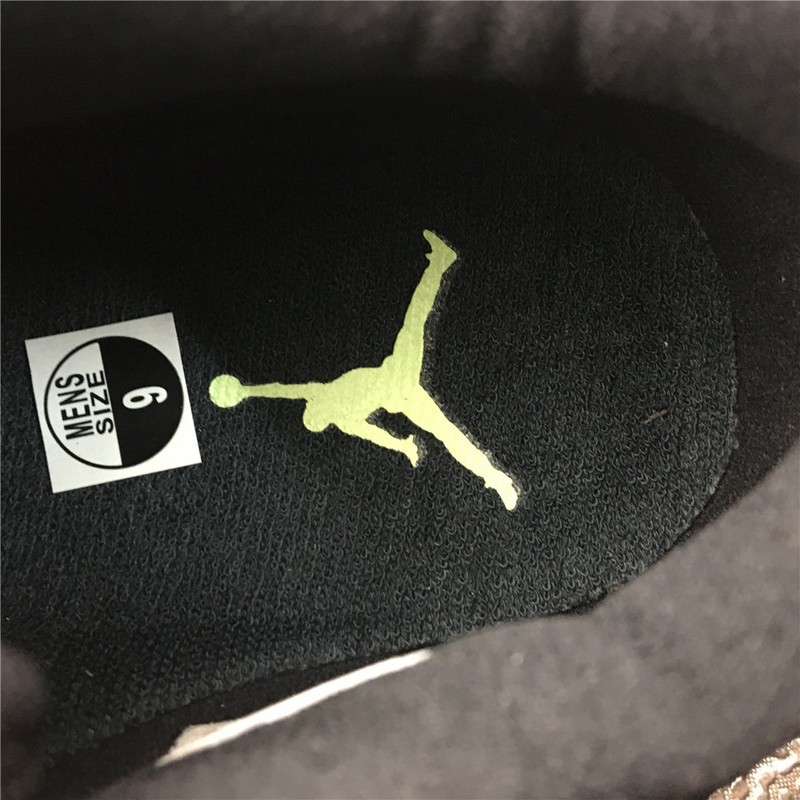 Jordan 11 Retro Low Green Snakeskin 528895- 033