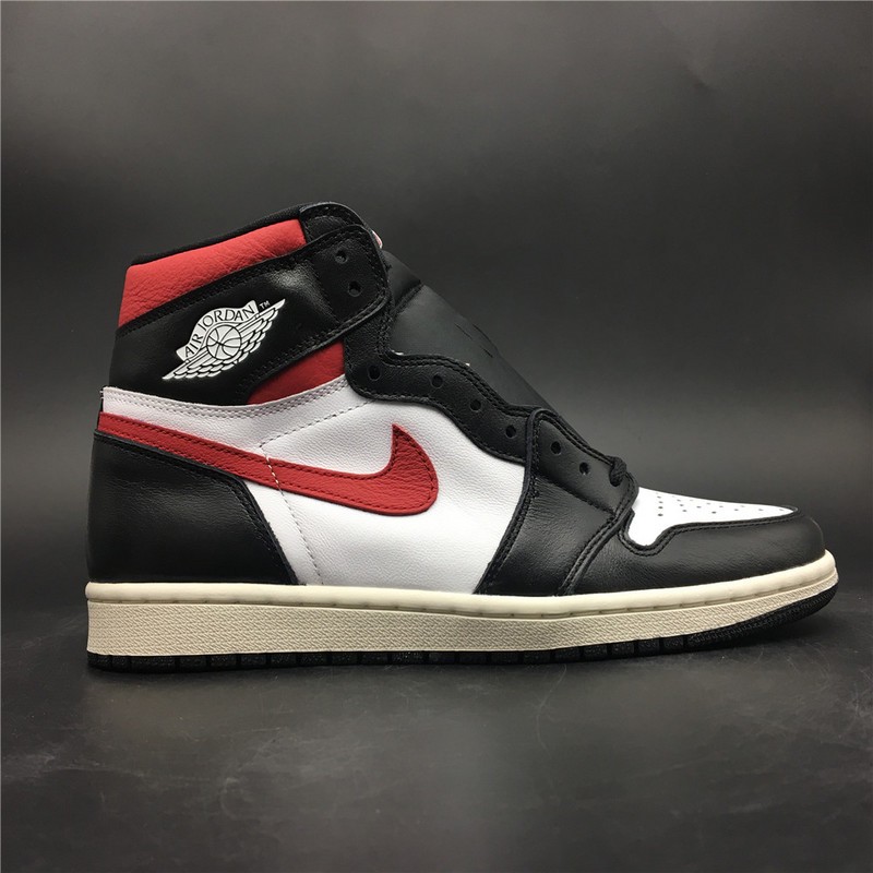 Air Jordan 1 Black White Gym Red 555088-061