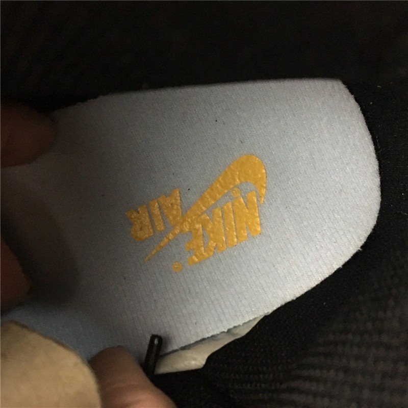 Air Jordan 1 Yellow Toe AR1020-700
