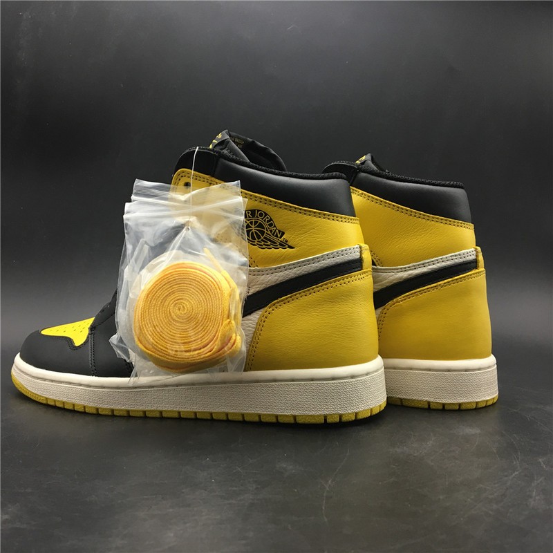 Air Jordan 1 Yellow Toe AR1020-700