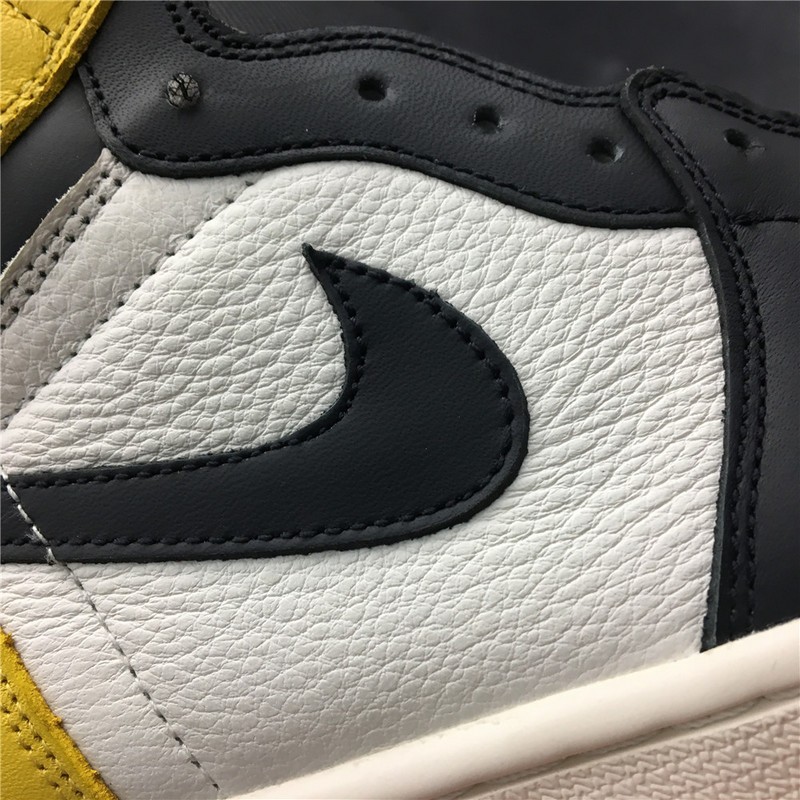 Air Jordan 1 Yellow Toe AR1020-700