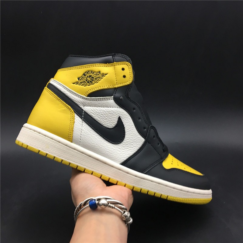 Air Jordan 1 Yellow Toe AR1020-700