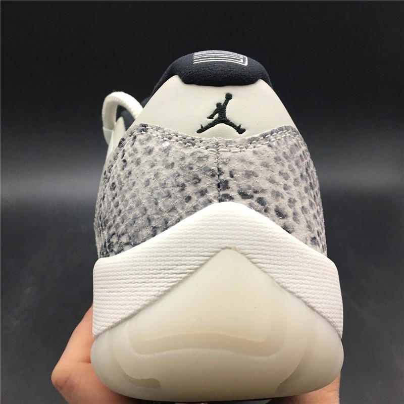 Air Jordan 11 Low Snakeskin Light Bone CD6846-002