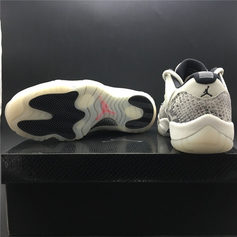 Air Jordan 11 Low Snakeskin Light Bone CD6846-002