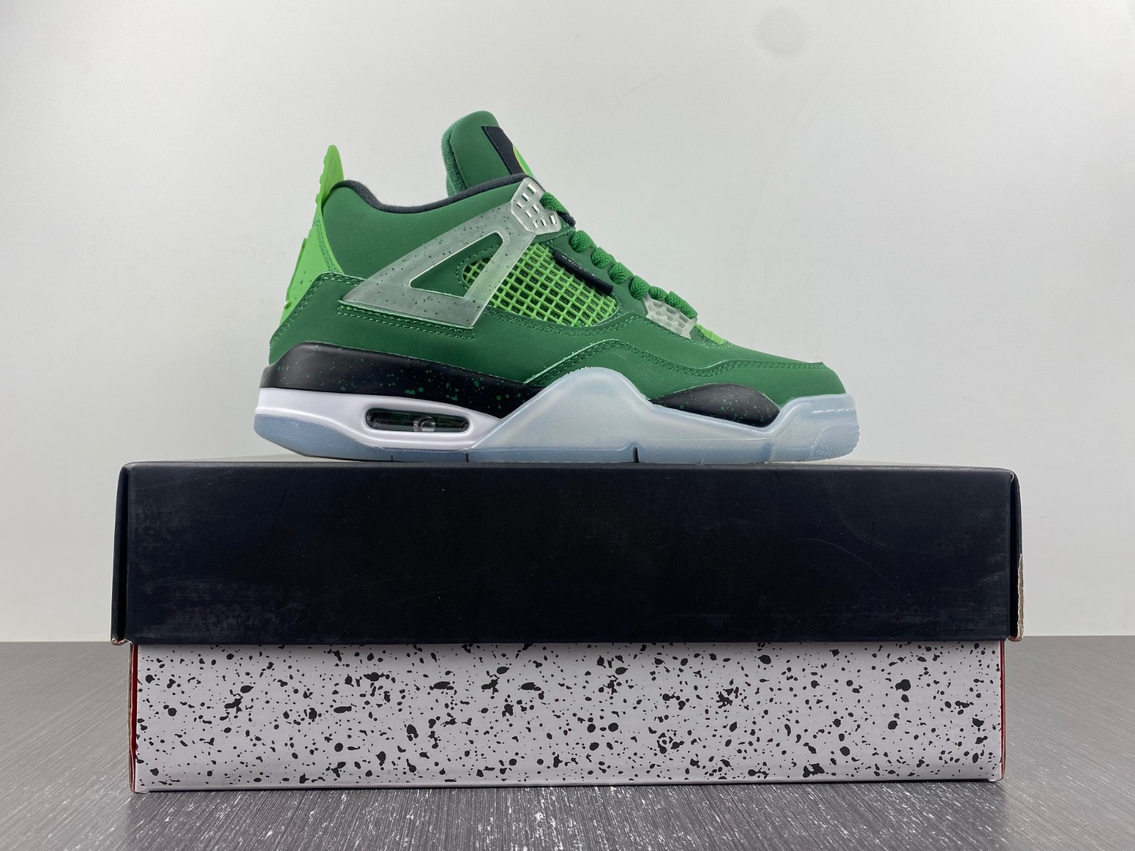 Air Jordan 4 PE green AJ4-904284