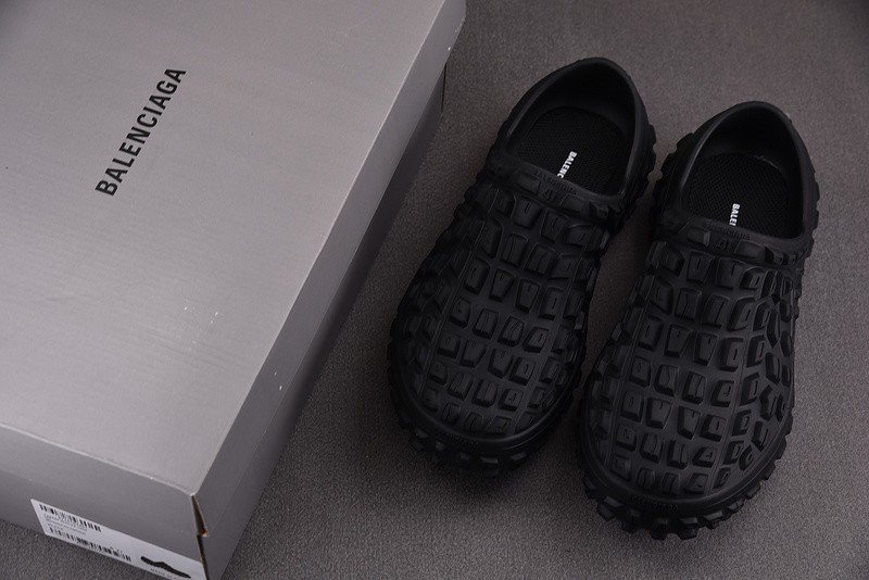 BALENCIAG* SANDAL 41