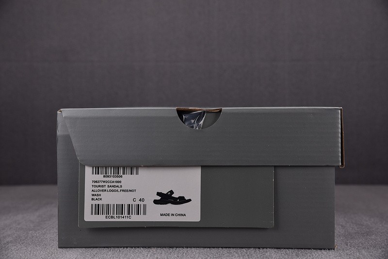 Balenciag* Sandal 25