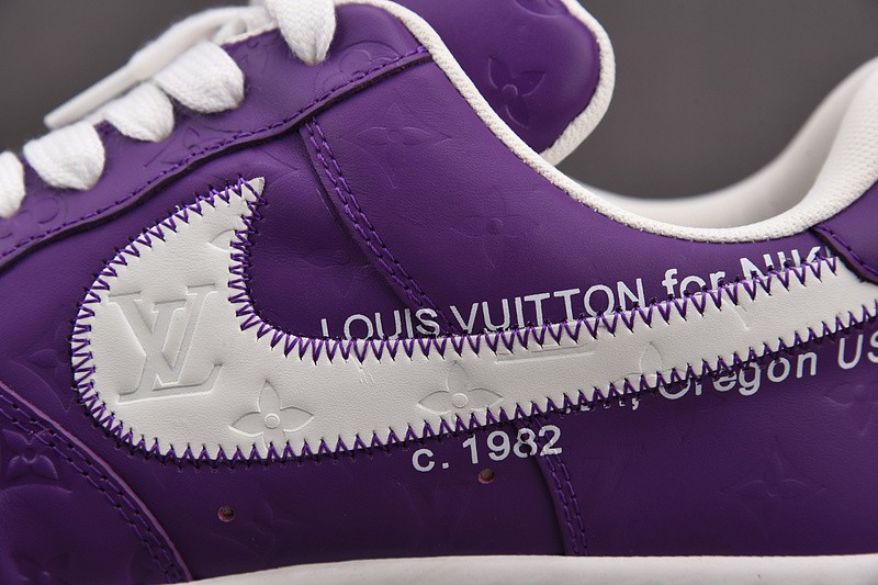 Nike Low Air Force 1 x LV purple