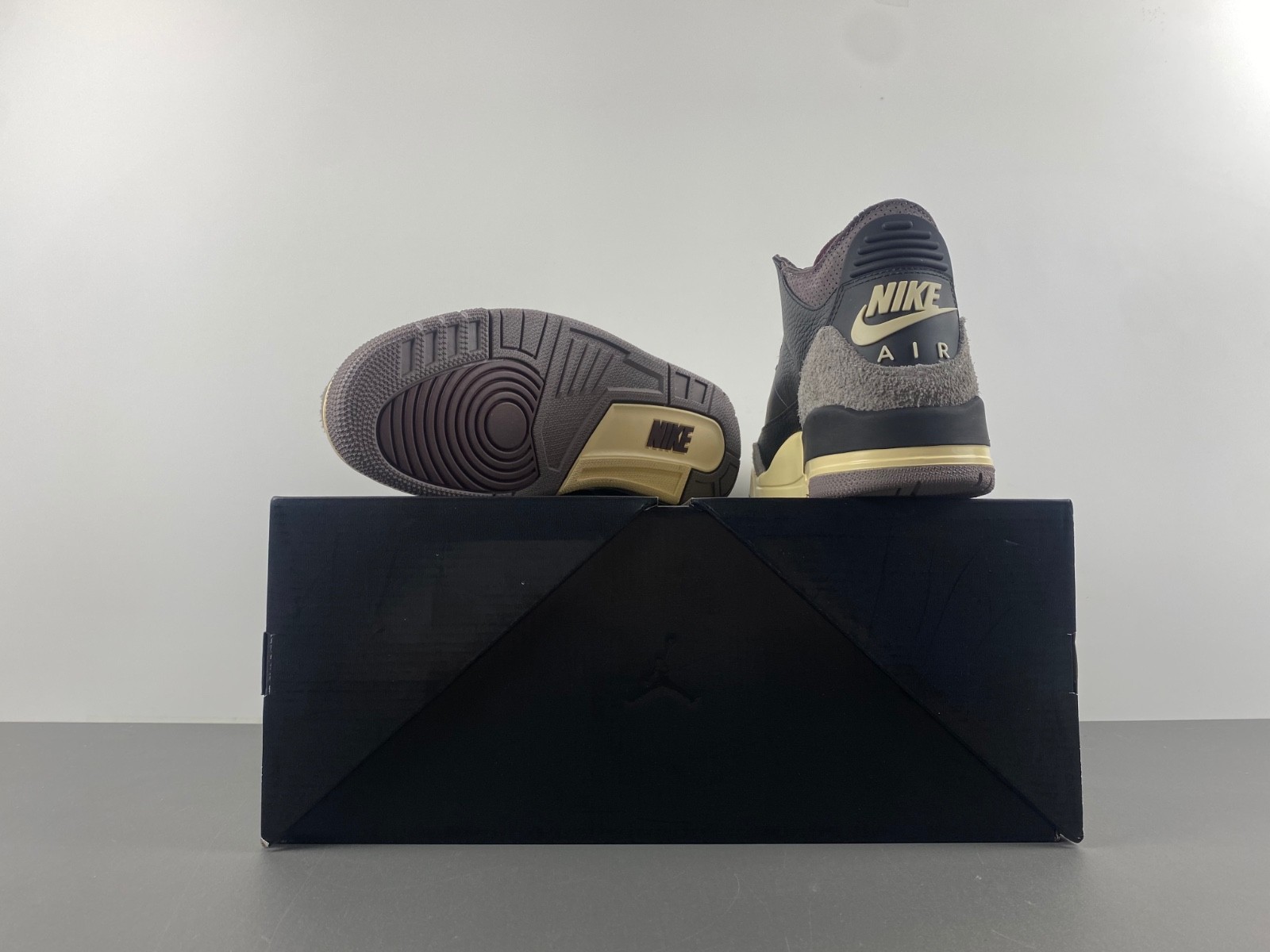 Air Jordan 3 A Ma Maniére Black FZ4811-001