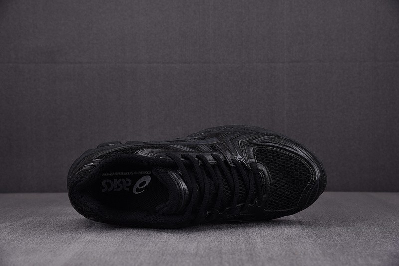 As*ic*s Gel Kayano 14 