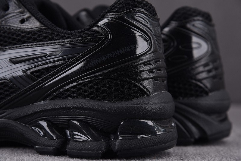 As*ic*s Gel Kayano 14 