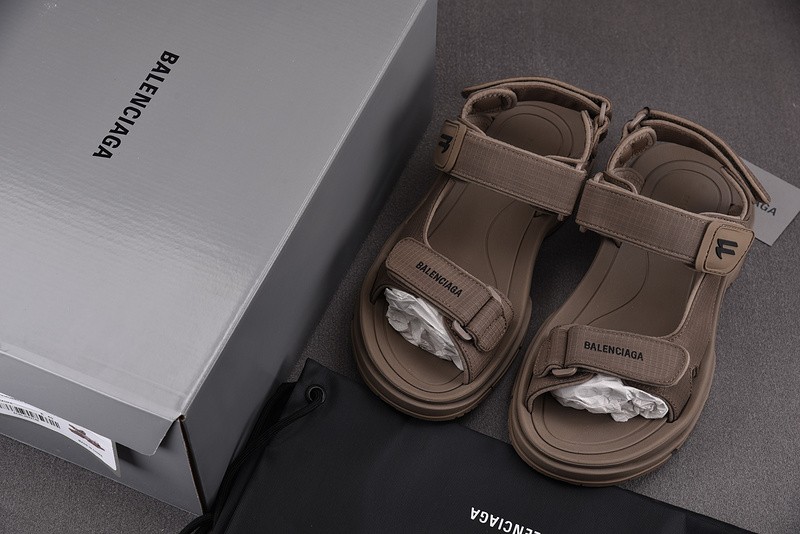 BALENCIAG* SANDAL 45