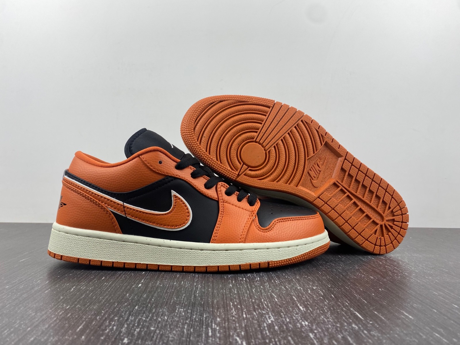 Air Jordan 1 Low SE Sport Spice DV1299-800