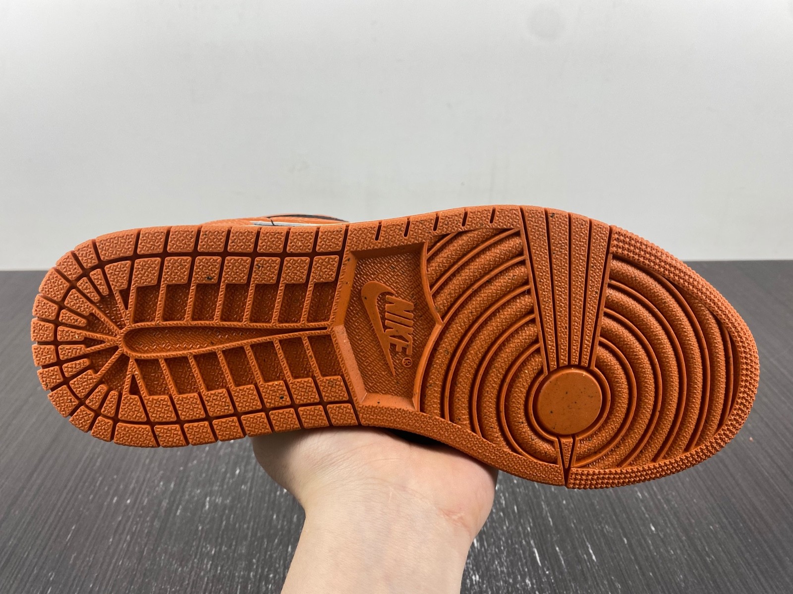 Air Jordan 1 Low SE Sport Spice DV1299-800