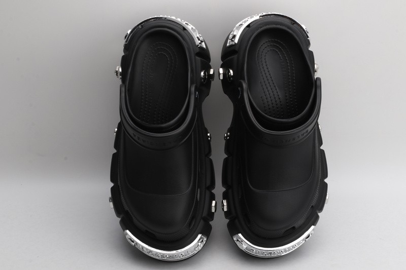 Balenciag* Sandal 26