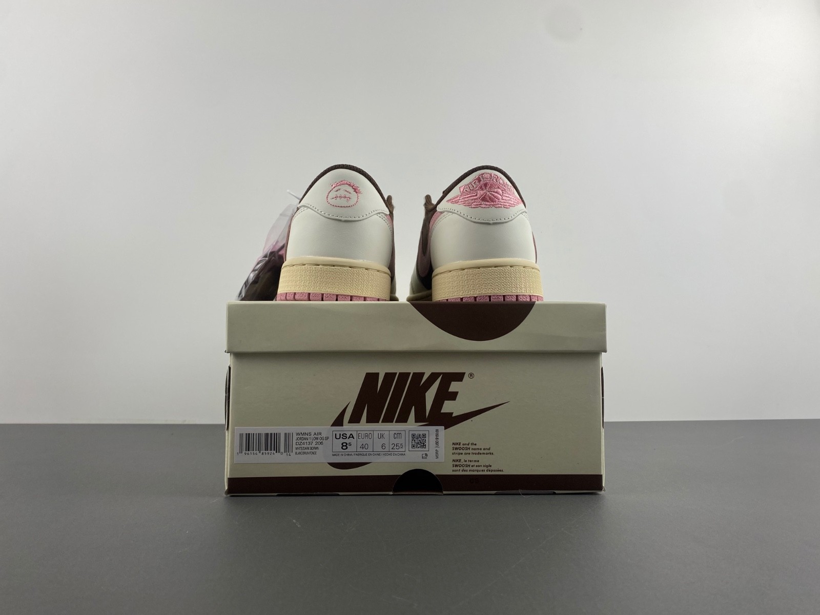 Travis Scott x Wmns Air Jordan 1 Low OG 