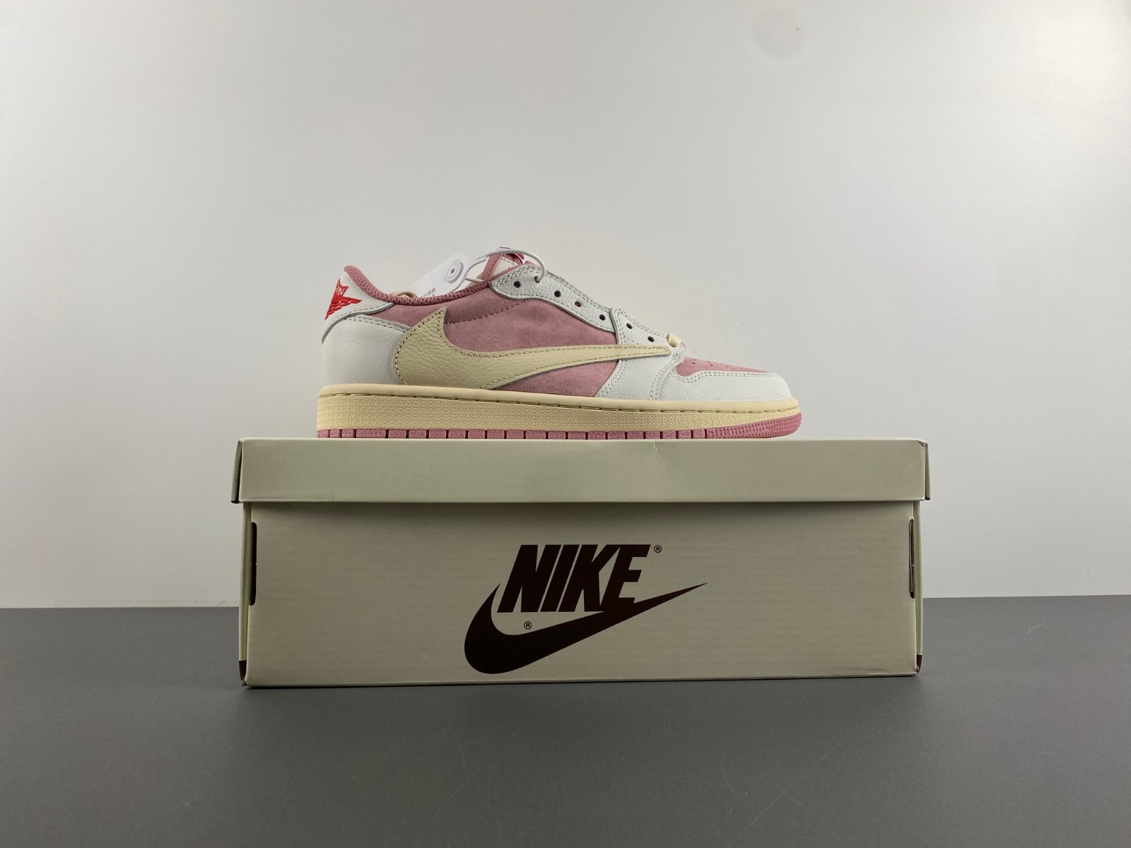 Travis Scott x Air Jordan 1 Low OG White Pink DM7866-600