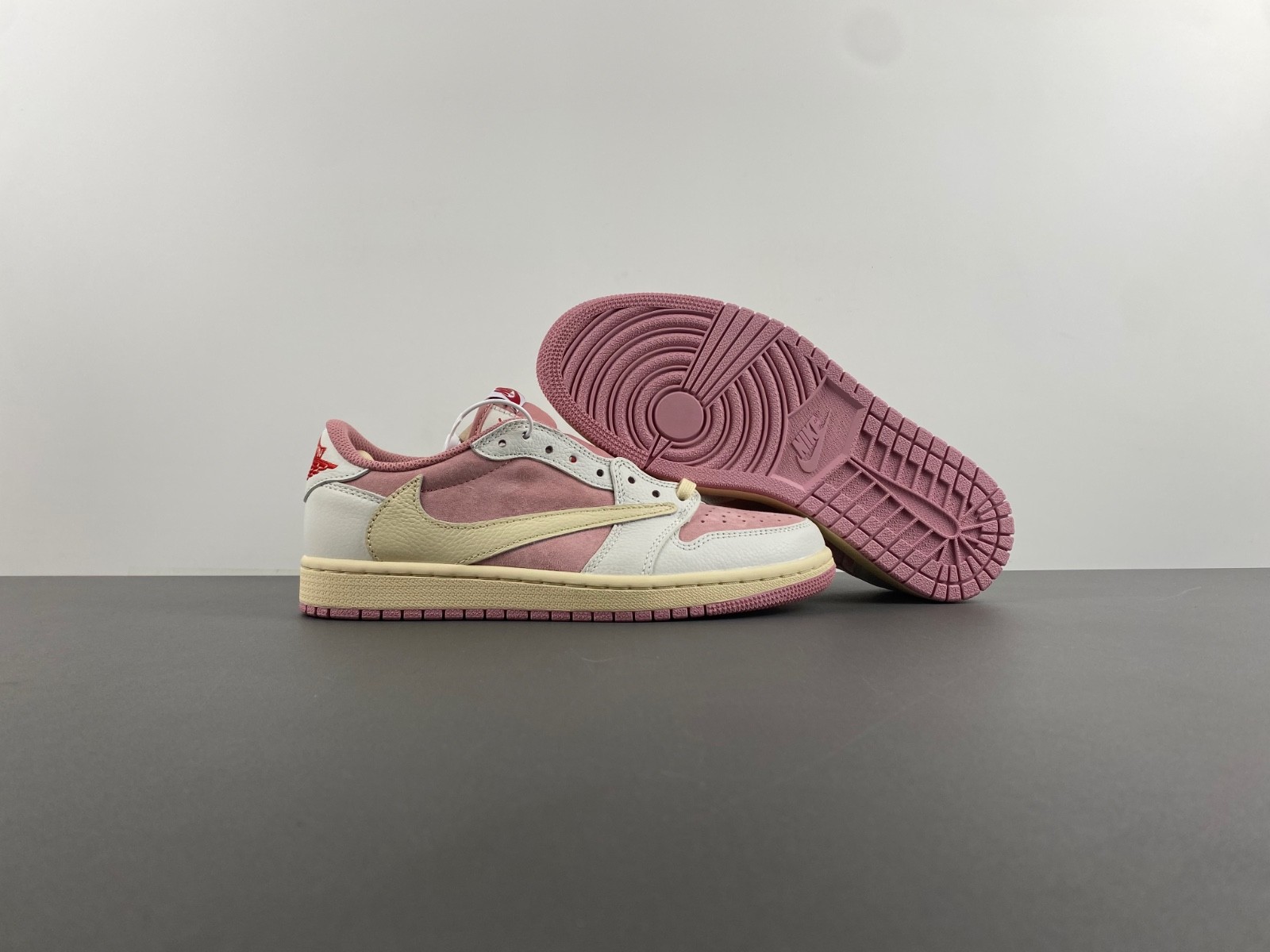 Travis Scott x Air Jordan 1 Low OG White Pink DM7866-600