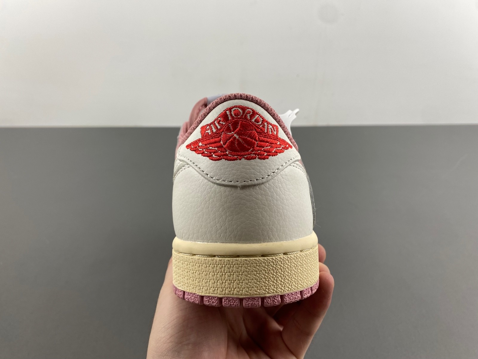 Travis Scott x Air Jordan 1 Low OG White Pink DM7866-600