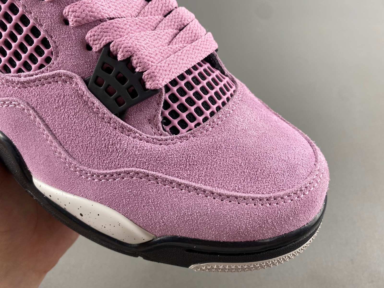 Air Jordan 4 WMNS "Orchid" AQ9129-501