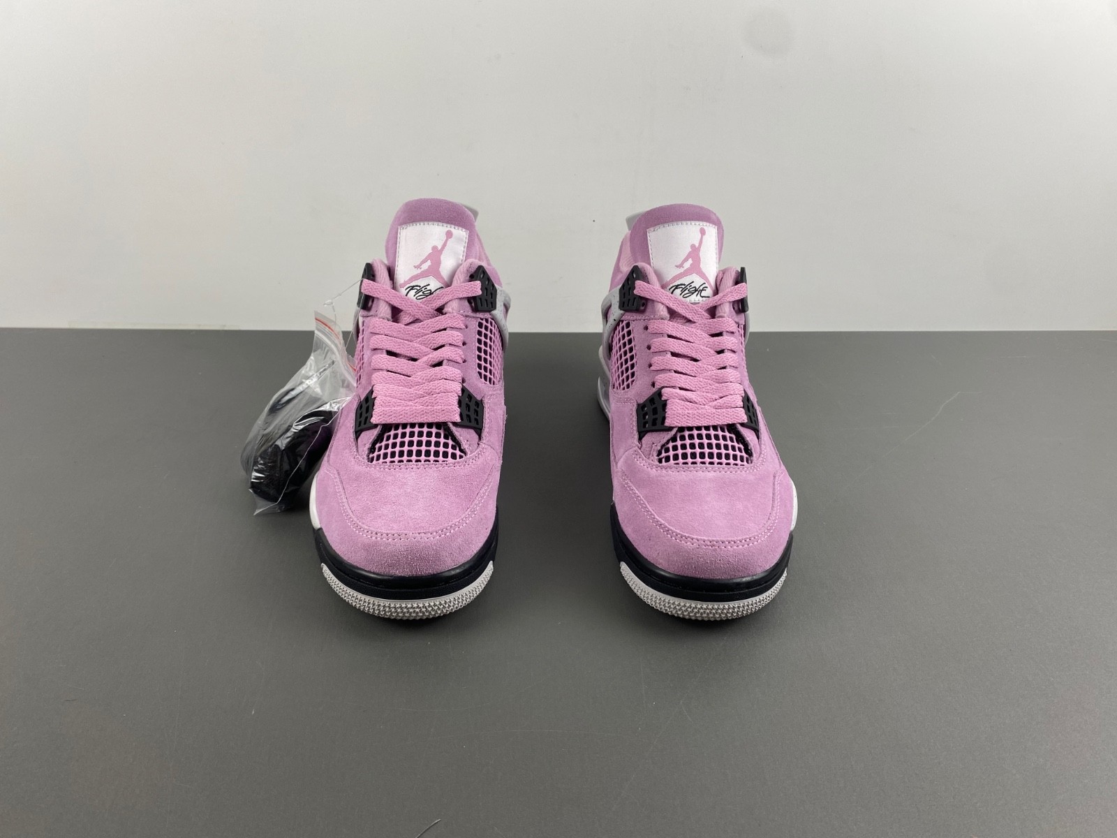 Air Jordan 4 WMNS "Orchid" AQ9129-501