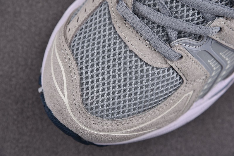 As*ic*s Gel-Kayano 14 1201A161-021