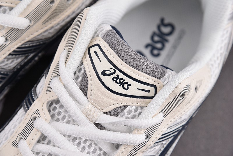 As*ic*s Gel-Kayano 14 1202A056-109