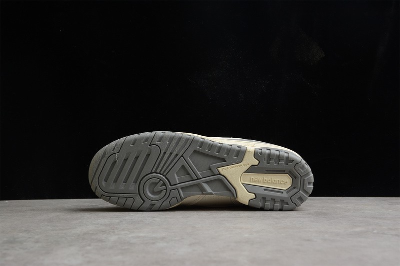 NEW BALANCE 550 NB000002