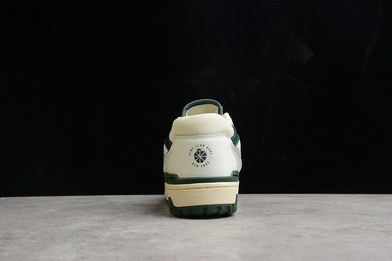 NEW BALANCE 550 NB000001