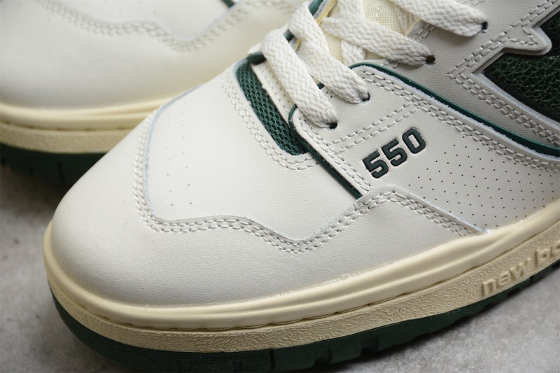 NEW BALANCE 550 NB000001