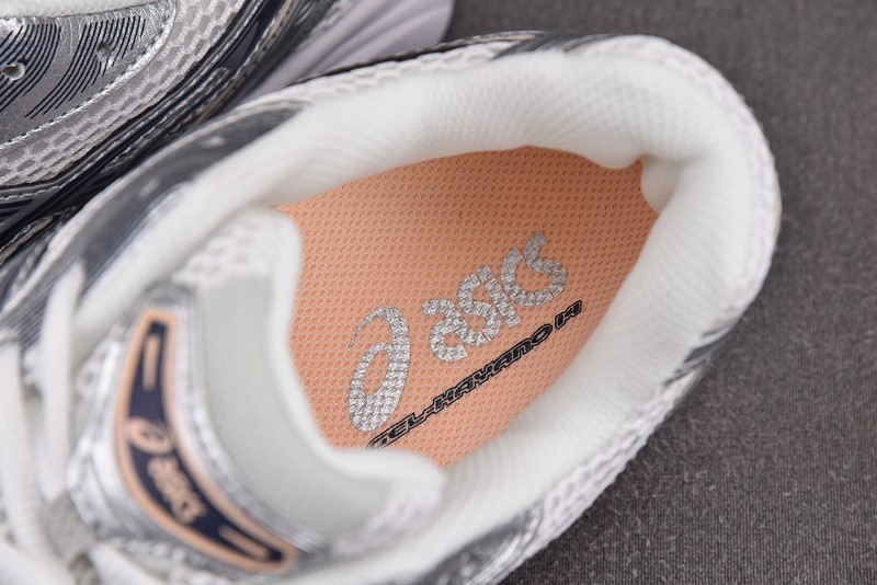 As*ic*s Gel-Kayano 14 1202A056-103